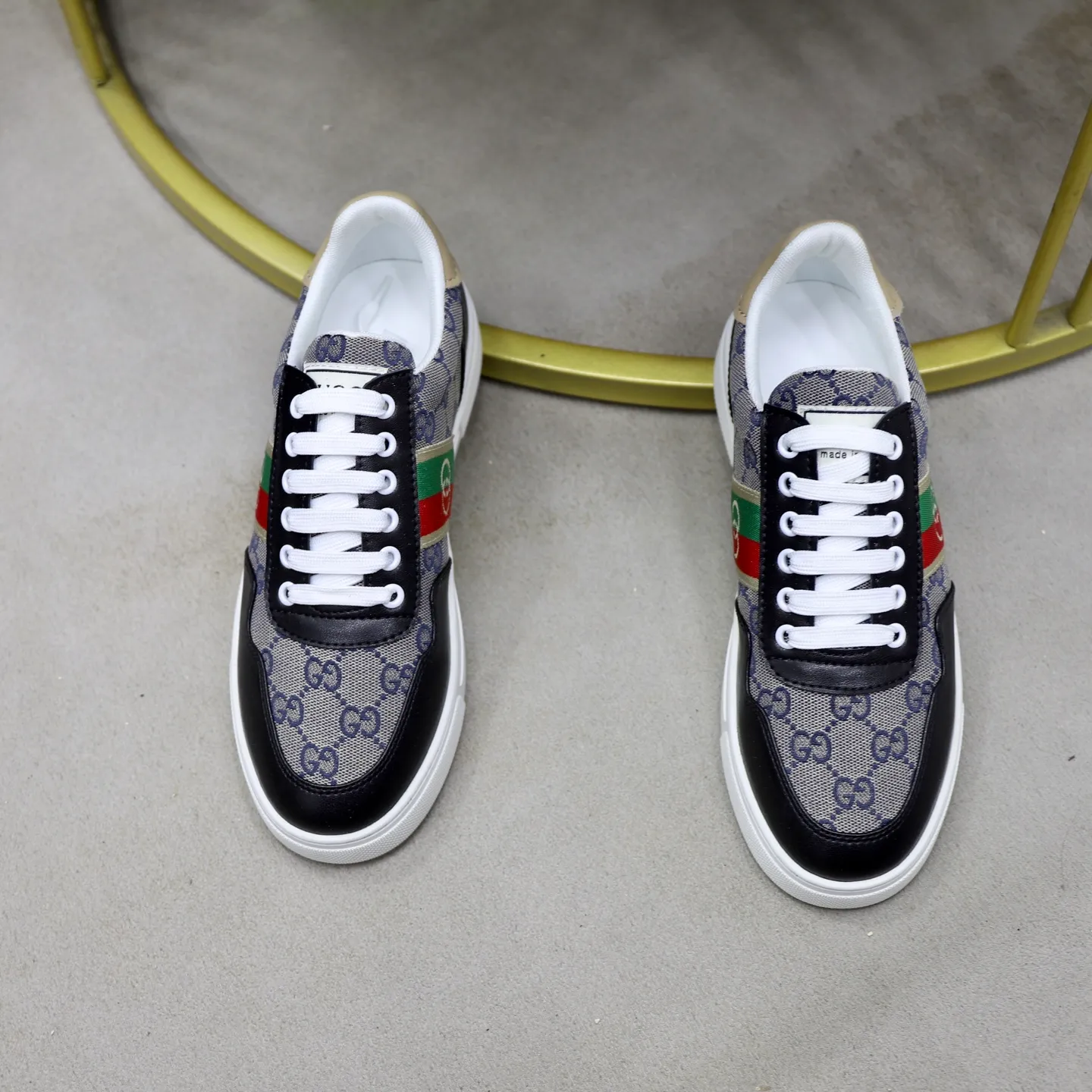 Men's men's shoes 💰440💰🙅‍♂️🙅‍♂️🙅‍♂️ Brand: Gucci GUCCi Standard code: 38-44 (45 customized) Grade: Same as the official website Material: Original material splicing Comfortable and breathable sheepskin lining Lightweight and wear-resistant sports outsole Style category: Men's fashion casual shoes Running sports shoes Distinguished luxury brand elements Top luxury color: actual picture color